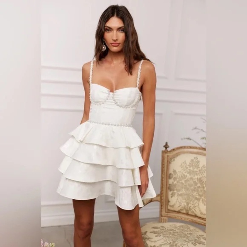 NWT - V. CHAPMAN The Luciana Dress in White Baroque Floral